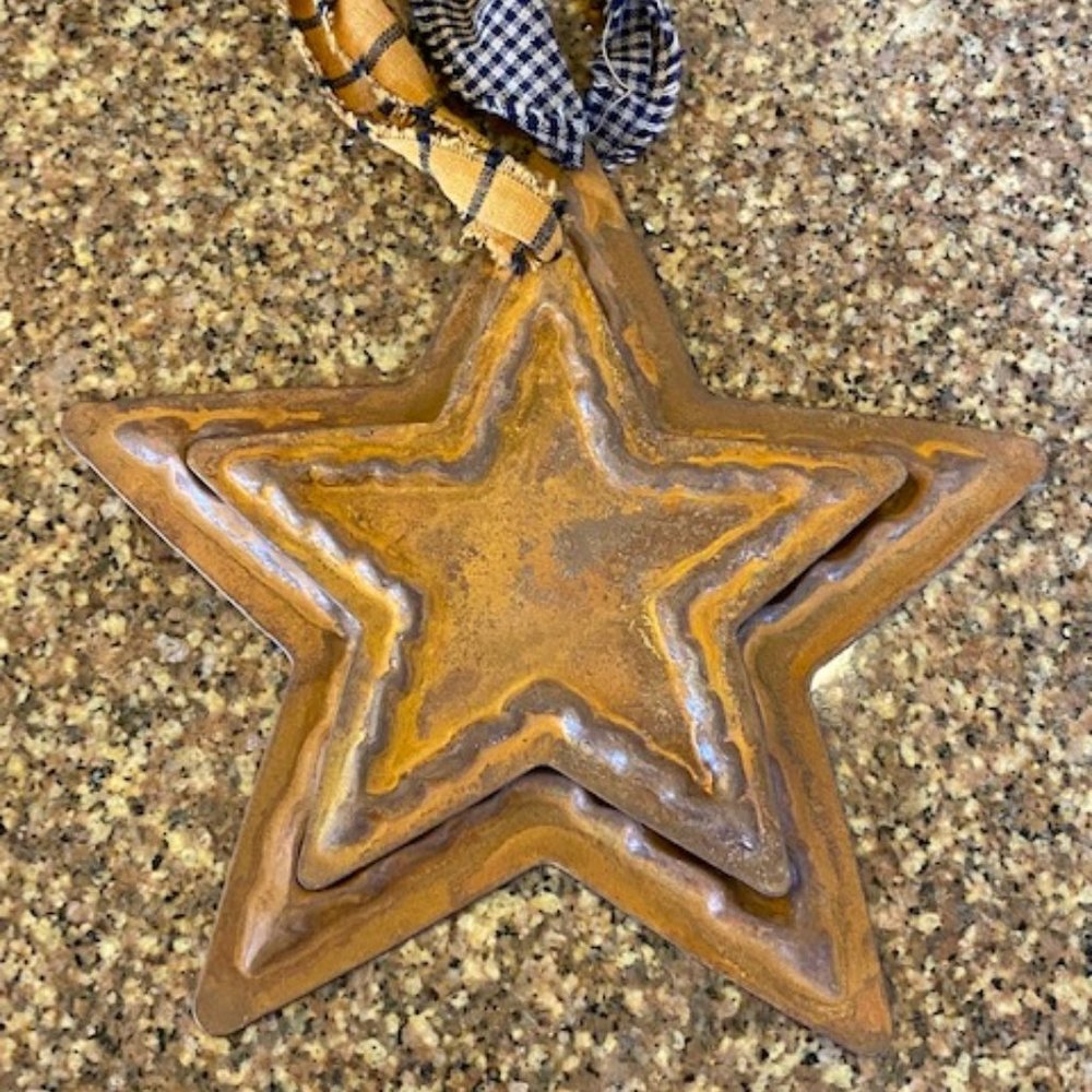 Rusty Tin 5-point Barn Farmhouse LUCKY Stars Set of 2 - Picture 9 of 14